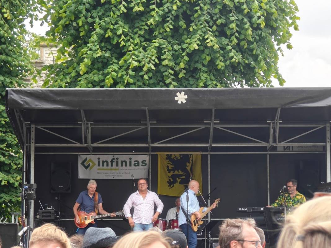 Editie 2024  10 - Reuze Rommelmarkt met Boeken-, Vinyl- en CD‑Beurs in Humelgem 
